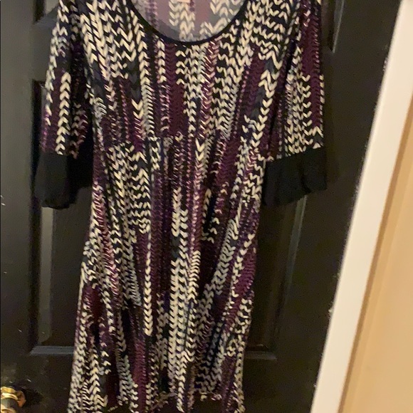 Dress - Picture 2 of 3